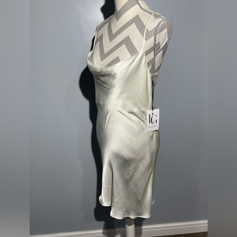 LOLA GRACE DRESS - Picture 4 of 12